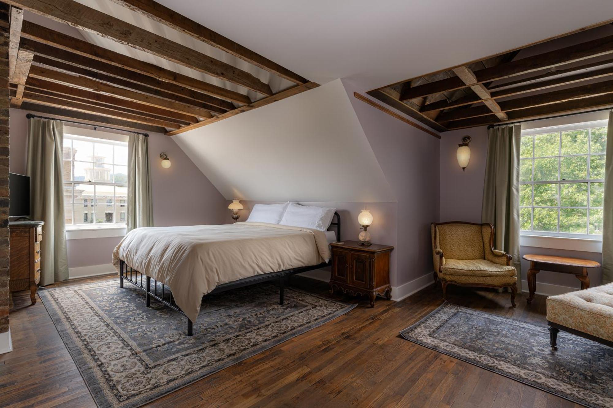 The Nuwray Hotel & Carriage House Burnsville Dış mekan fotoğraf