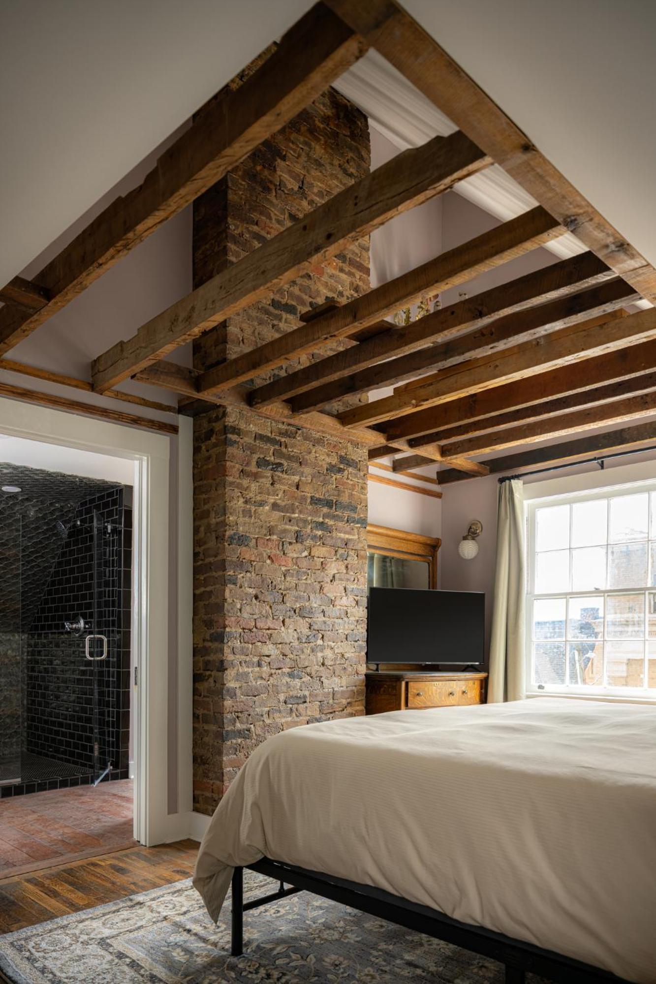 The Nuwray Hotel & Carriage House Burnsville Dış mekan fotoğraf