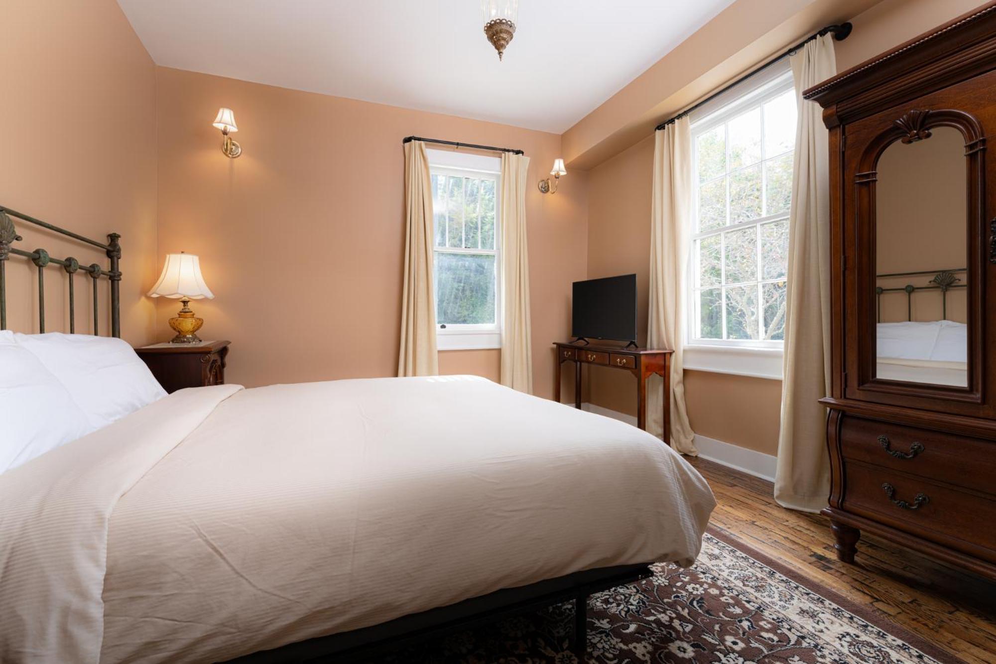 The Nuwray Hotel & Carriage House Burnsville Dış mekan fotoğraf