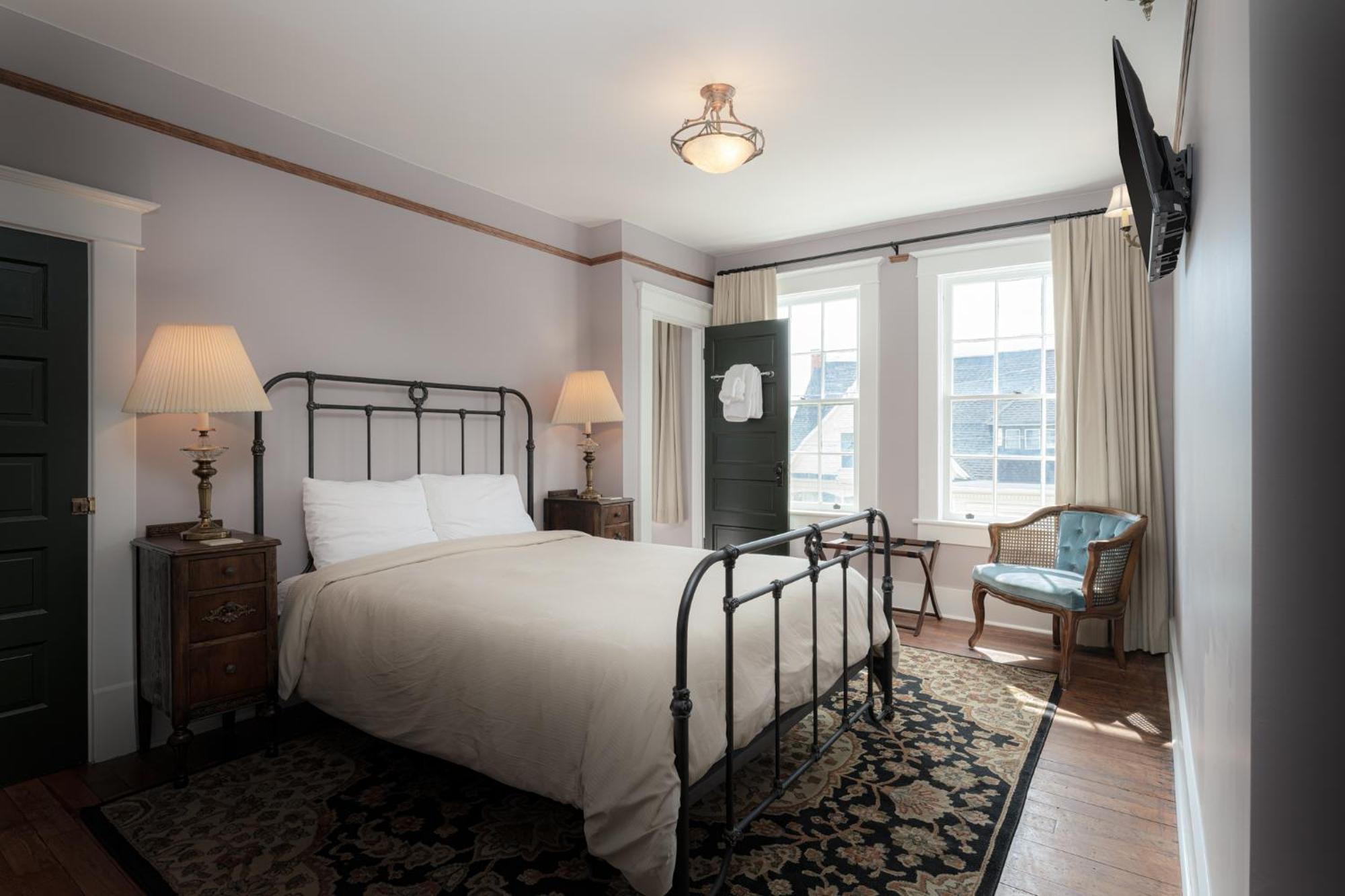 The Nuwray Hotel & Carriage House Burnsville Dış mekan fotoğraf